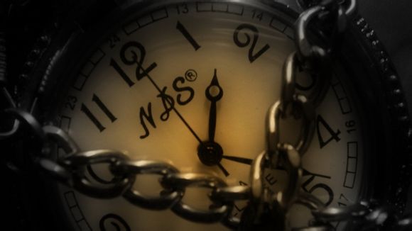 四个月宝宝每次放屁带便便