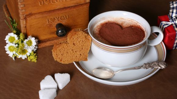 宝宝发烧后拉肚子不愿意吃东西怎么办呀